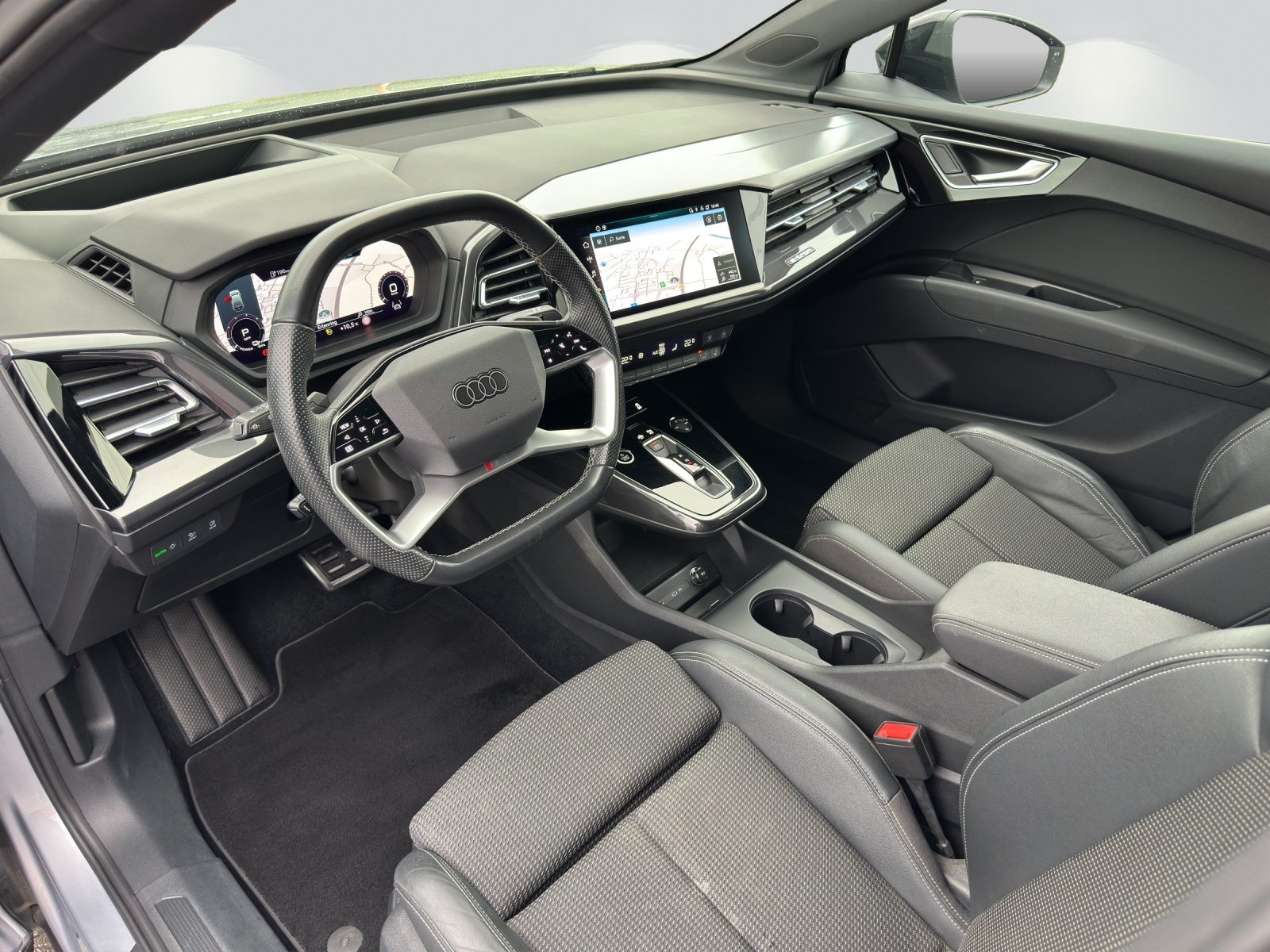 AUDI Q4 50 e-tron quattro, Electric, Second hand / Used, Automatic - 5