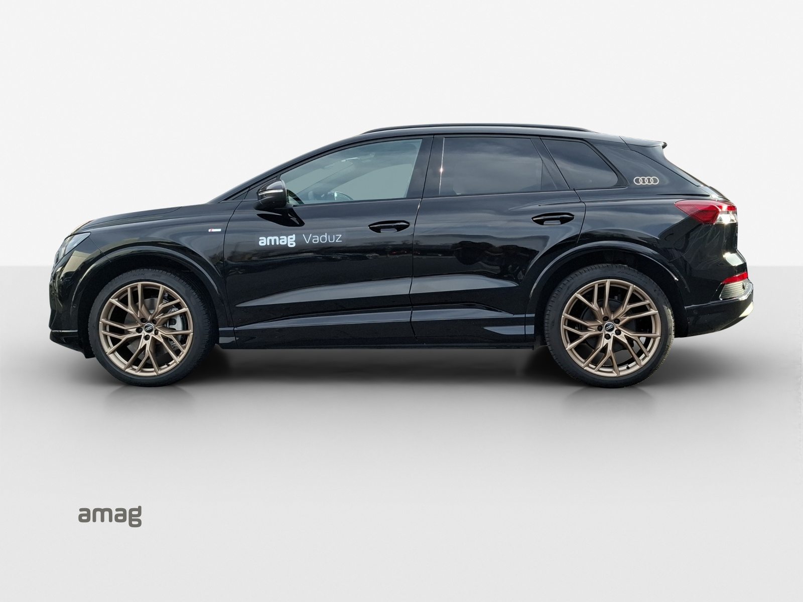 AUDI Q4 45 e-tron quattro Attraction, Électrique, Occasion / Utilisé, Automatique - 2