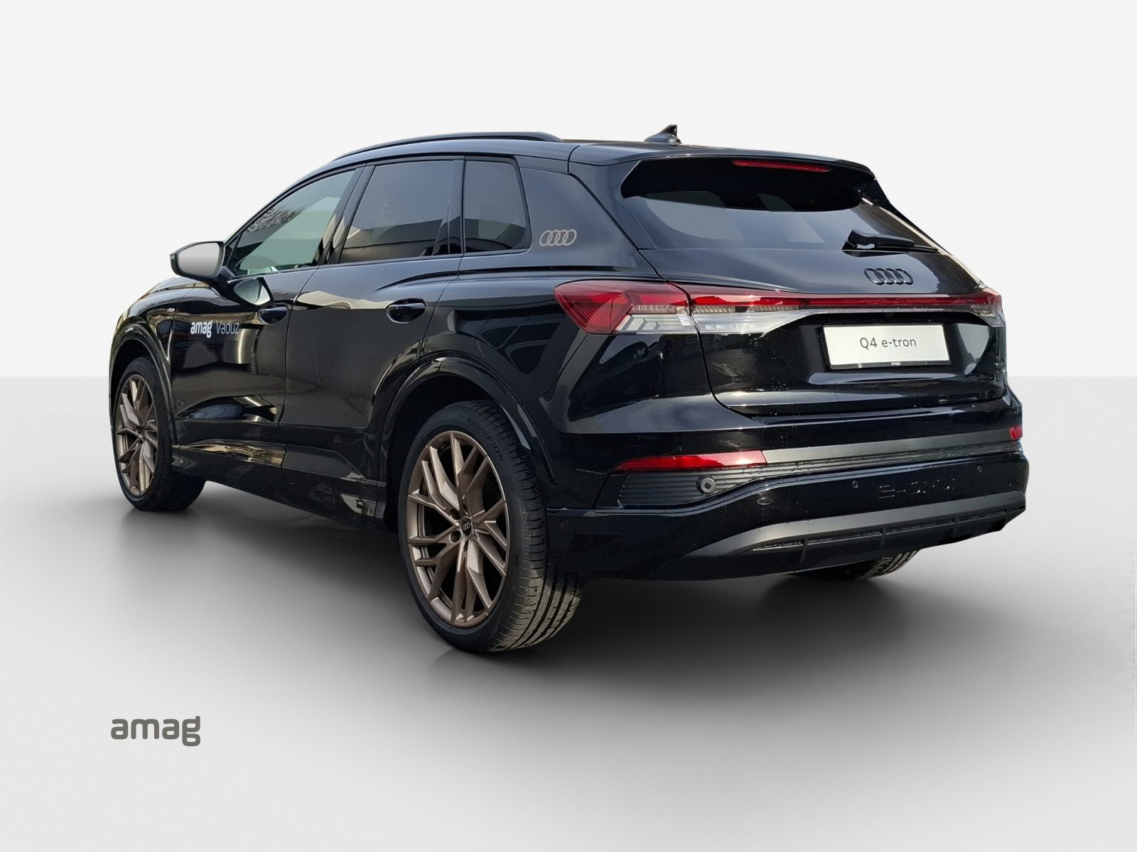 AUDI Q4 45 e-tron quattro Attraction, Électrique, Occasion / Utilisé, Automatique - 3