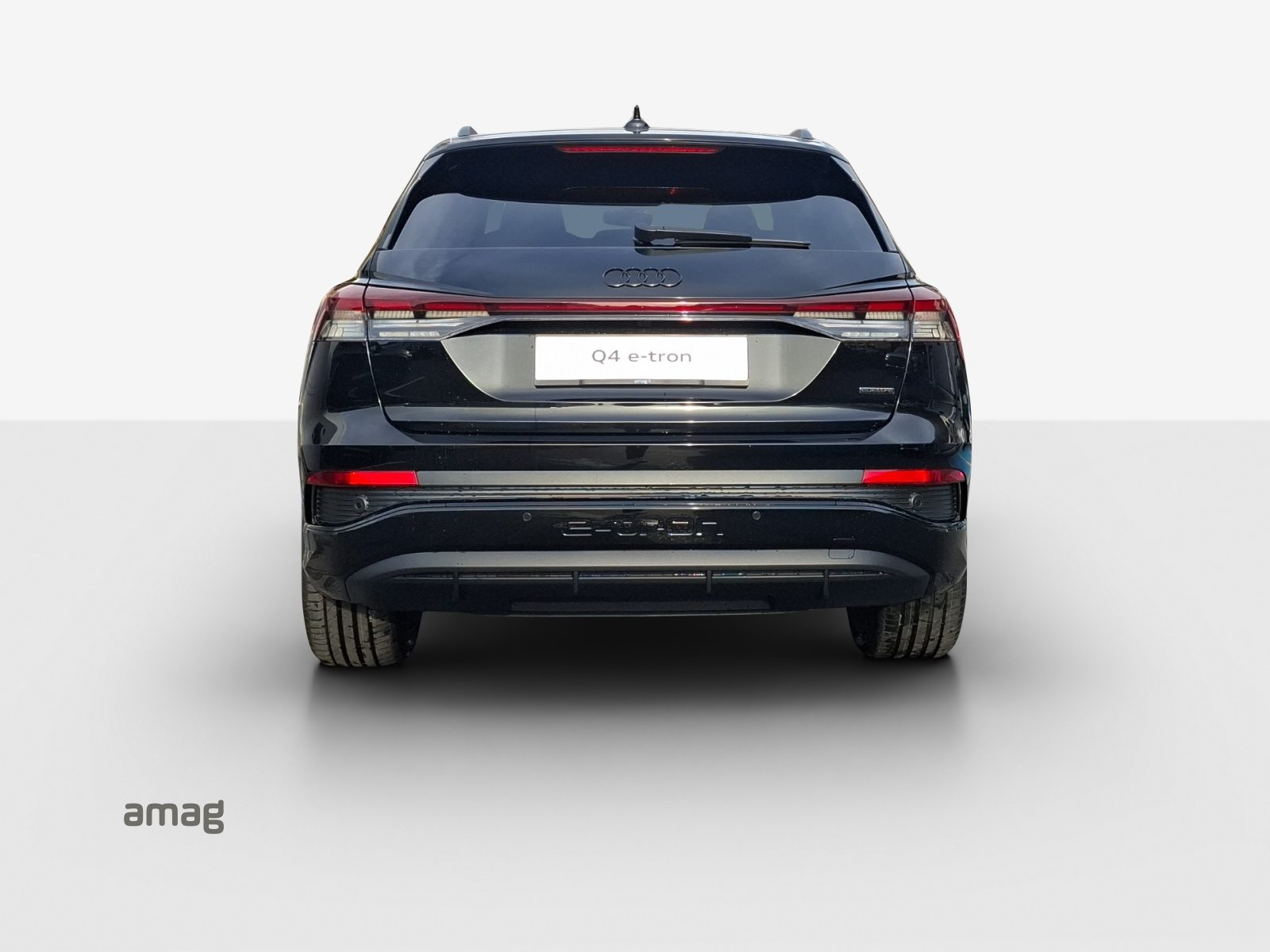 AUDI Q4 45 e-tron quattro Attraction, Électrique, Occasion / Utilisé, Automatique - 4