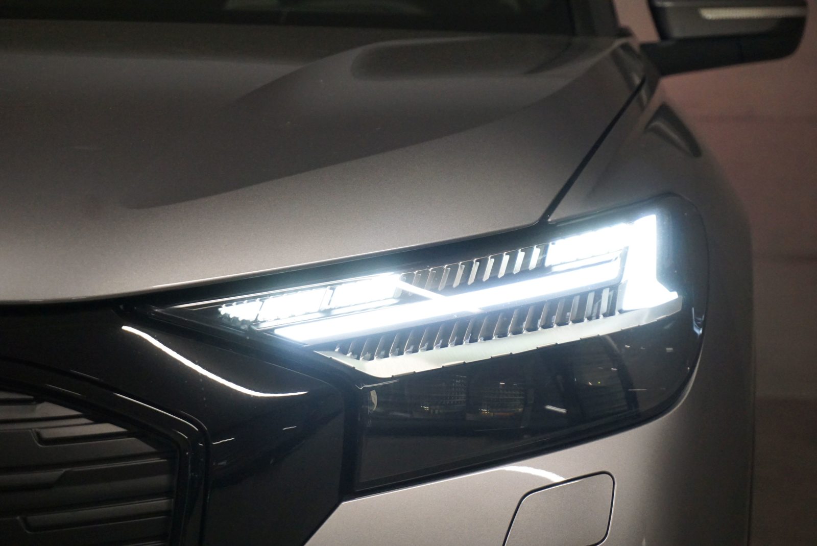 AUDI Q4 45 e-tron quattro Attraction, Électrique, Occasion / Utilisé, Automatique - 7