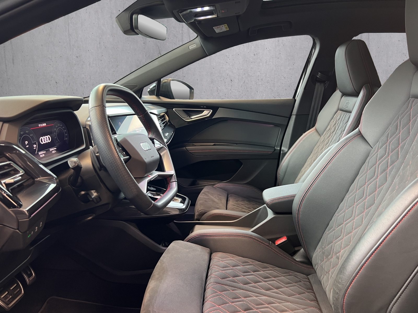 AUDI Q4 50 e-tron quattro, Électrique, Occasion / Utilisé, Automatique - 7