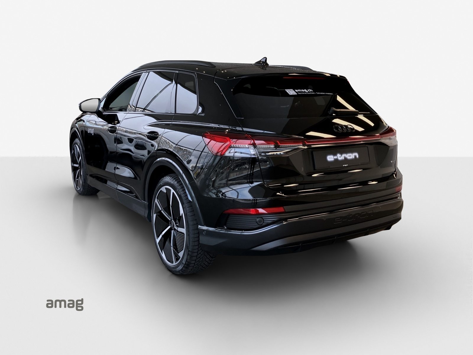 AUDI Q4 45 e-tron quattro Edition Swiss-Ski, Électrique, Occasion / Utilisé, Automatique - 3