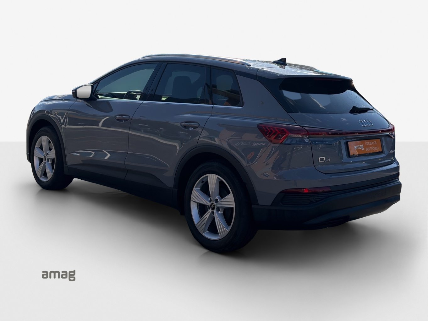 AUDI Q4 40 e-tron, Electric, Second hand / Used, Automatic - 3
