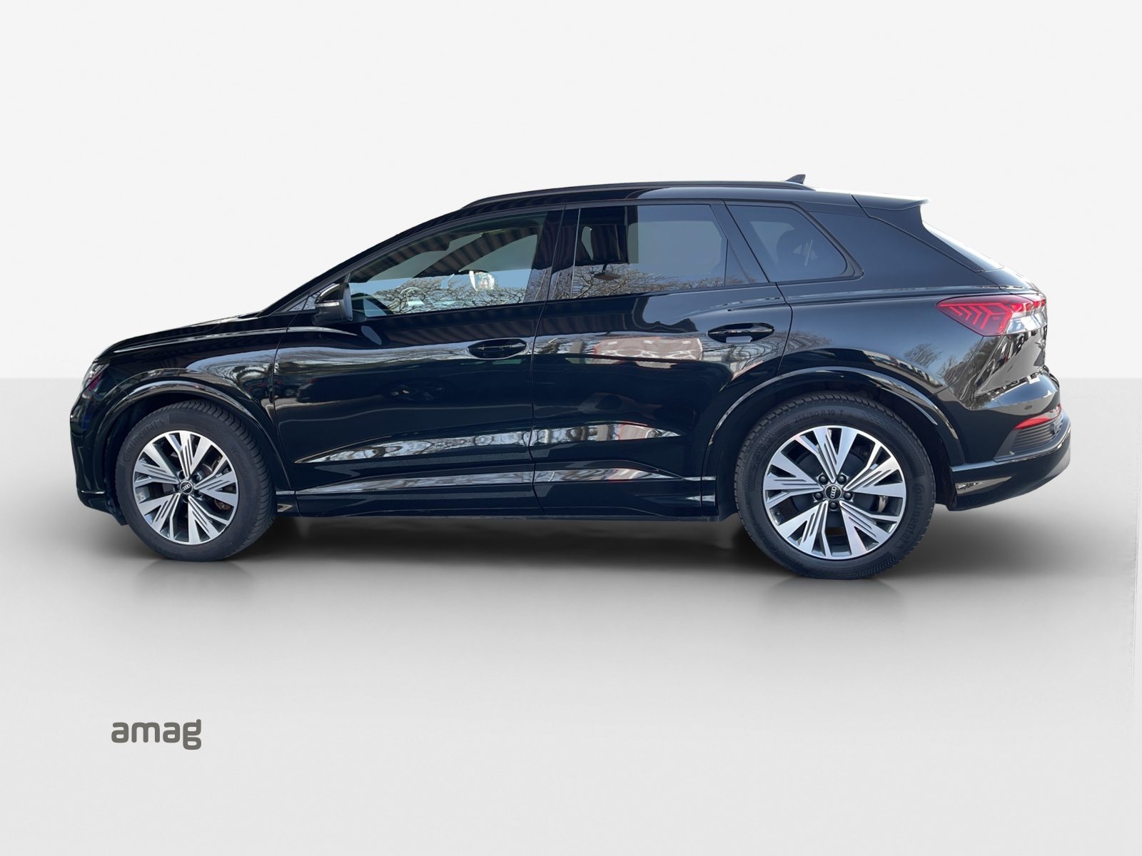 AUDI Q4 50 e-tron quattro, Électrique, Occasion / Utilisé, Automatique - 2