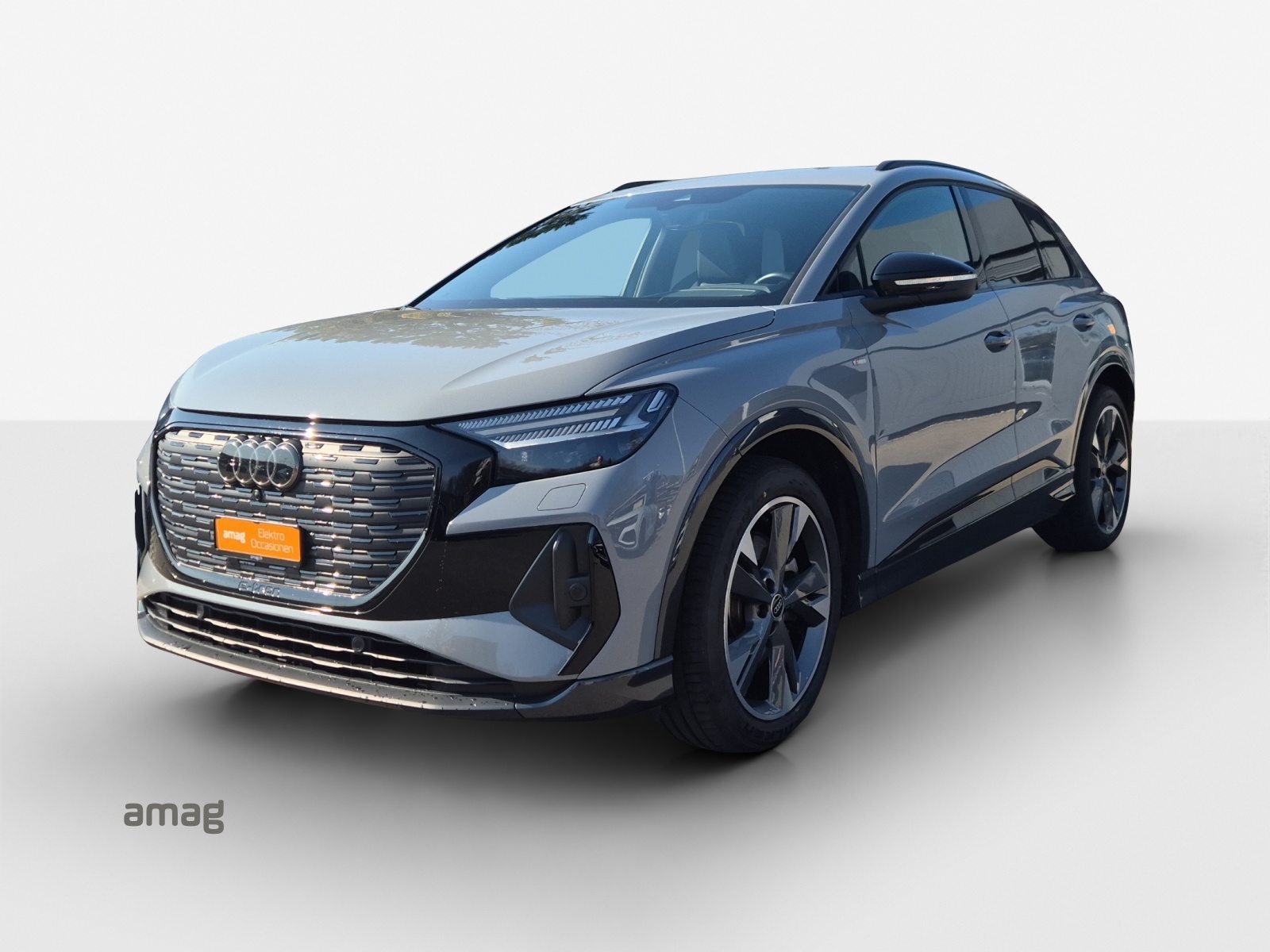 AUDI Q4 50 e-tron quattro