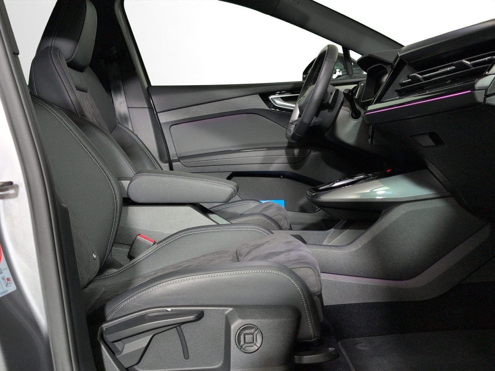 AUDI Q4 SB 45 e-tron quattro, Électrique, Occasion / Utilisé, Automatique - 7