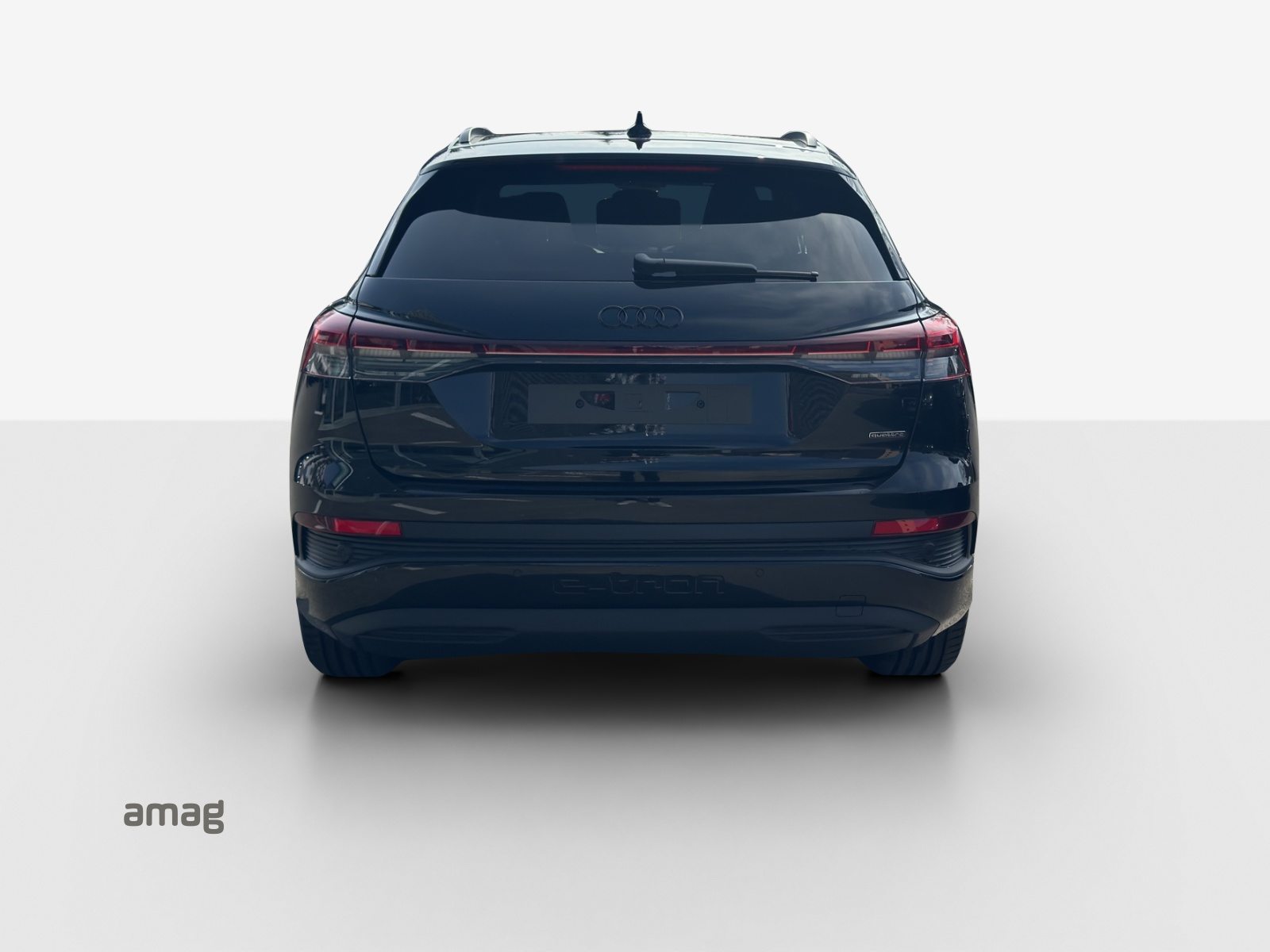 AUDI Q4 45 e-tron quattro Edition Swiss-Ski, Électrique, Occasion / Utilisé, Automatique - 3