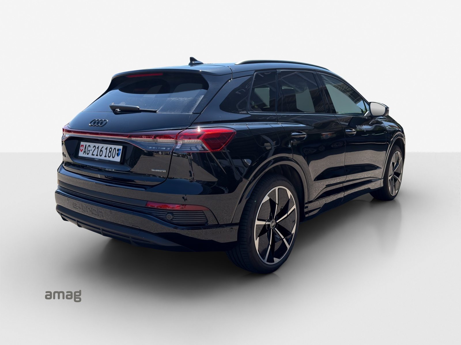 AUDI Q4 45 e-tron quattro Edition Swiss-Ski, Électrique, Occasion / Utilisé, Automatique - 5