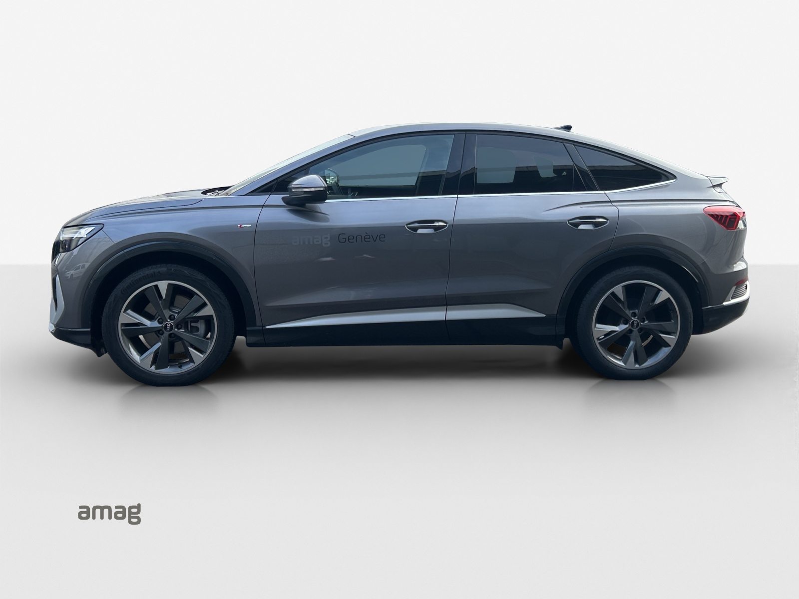 AUDI Q4 SB 50 e-tron quattro, Electric, Second hand / Used, Automatic - 2