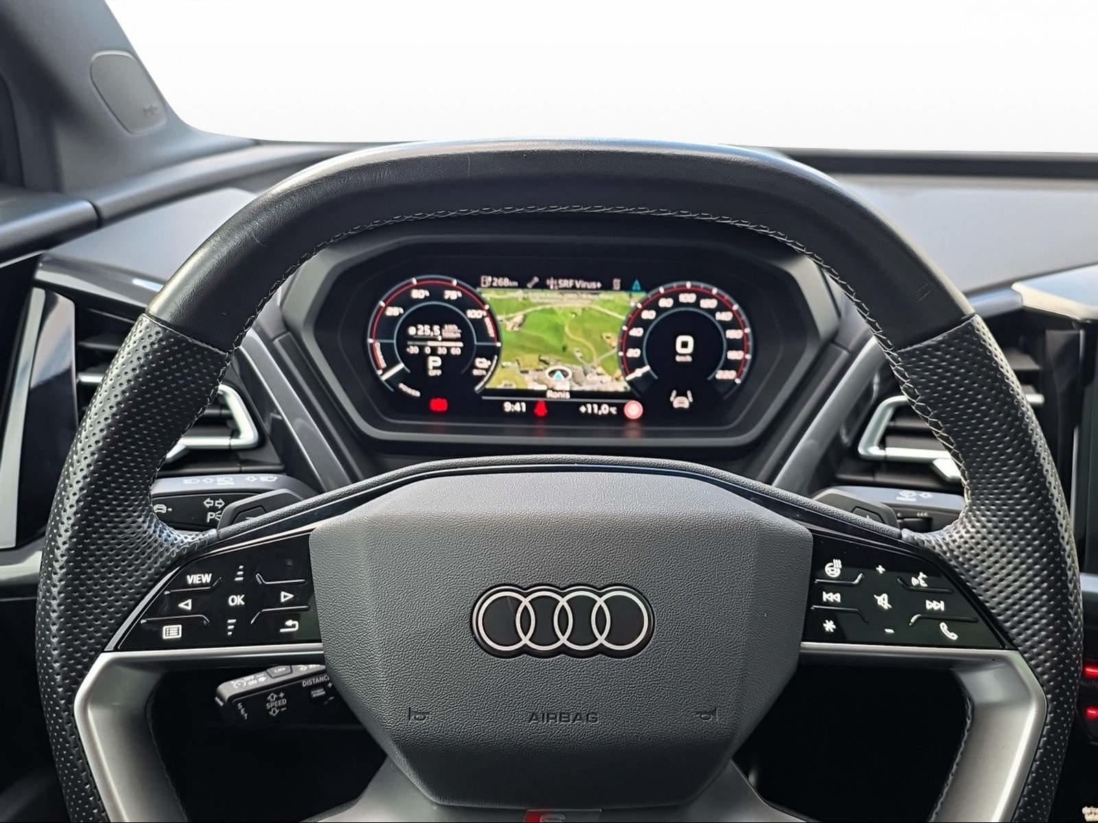 AUDI Q4 SB 50 e-tron quattro, Electric, Second hand / Used, Automatic - 5