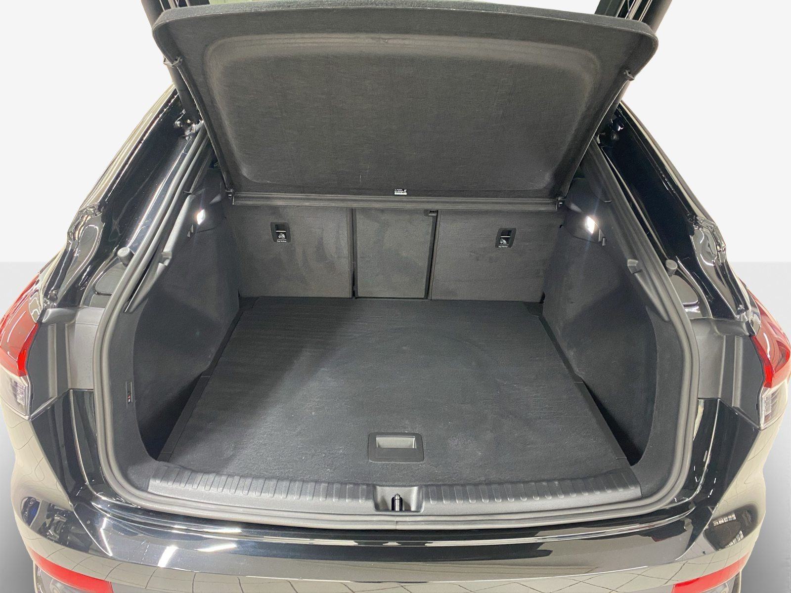 AUDI Q4 SB 55 e-tron quattro, Électrique, Occasion / Utilisé, Automatique - 5