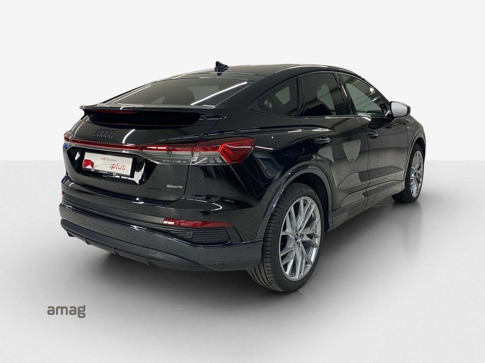 AUDI Q4 SB 55 e-tron quattro, Électrique, Occasion / Utilisé, Automatique - 6