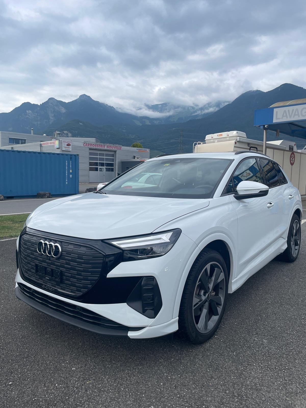 AUDI Q4 e-tron 35, Electric, Second hand / Used, Automatic - 2
