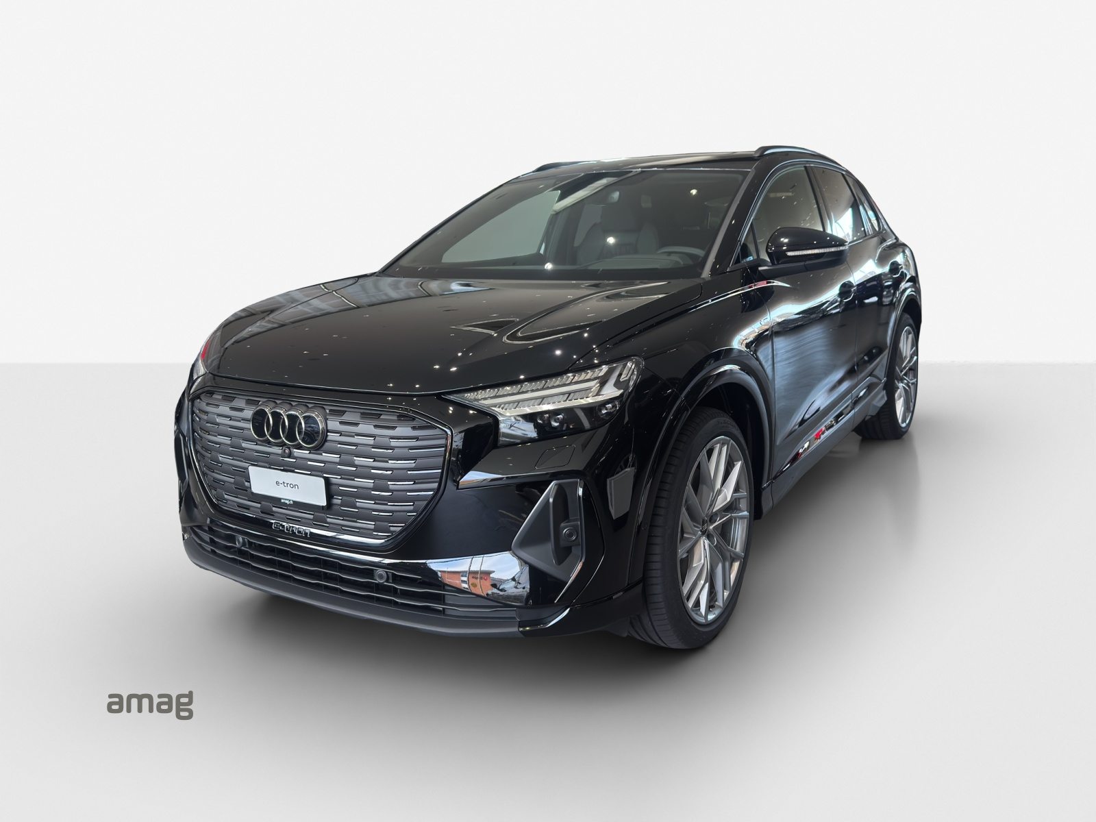 AUDI Q4 45 e-tron quattro Edition Swiss-Ski, Elektro, Occasion / Gebraucht, Automatik - 2