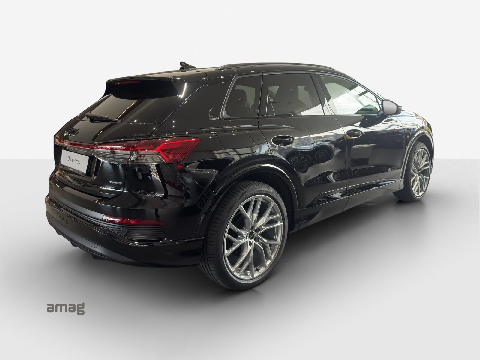 AUDI Q4 45 e-tron quattro Edition Swiss-Ski, Elektro, Occasion / Gebraucht, Automatik - 6