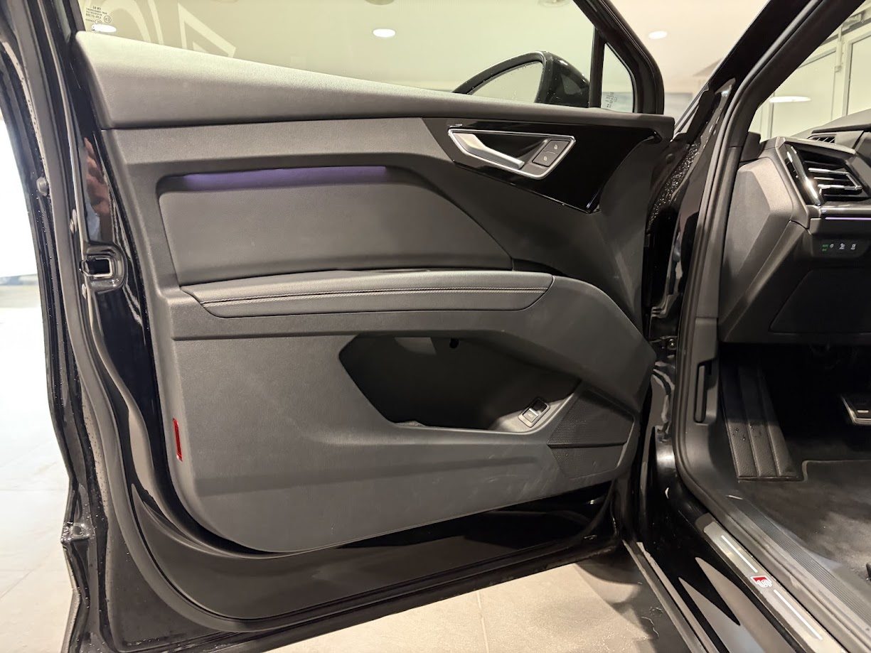 AUDI Q4 50 e-tron quattro, Électrique, Occasion / Utilisé, Automatique - 5