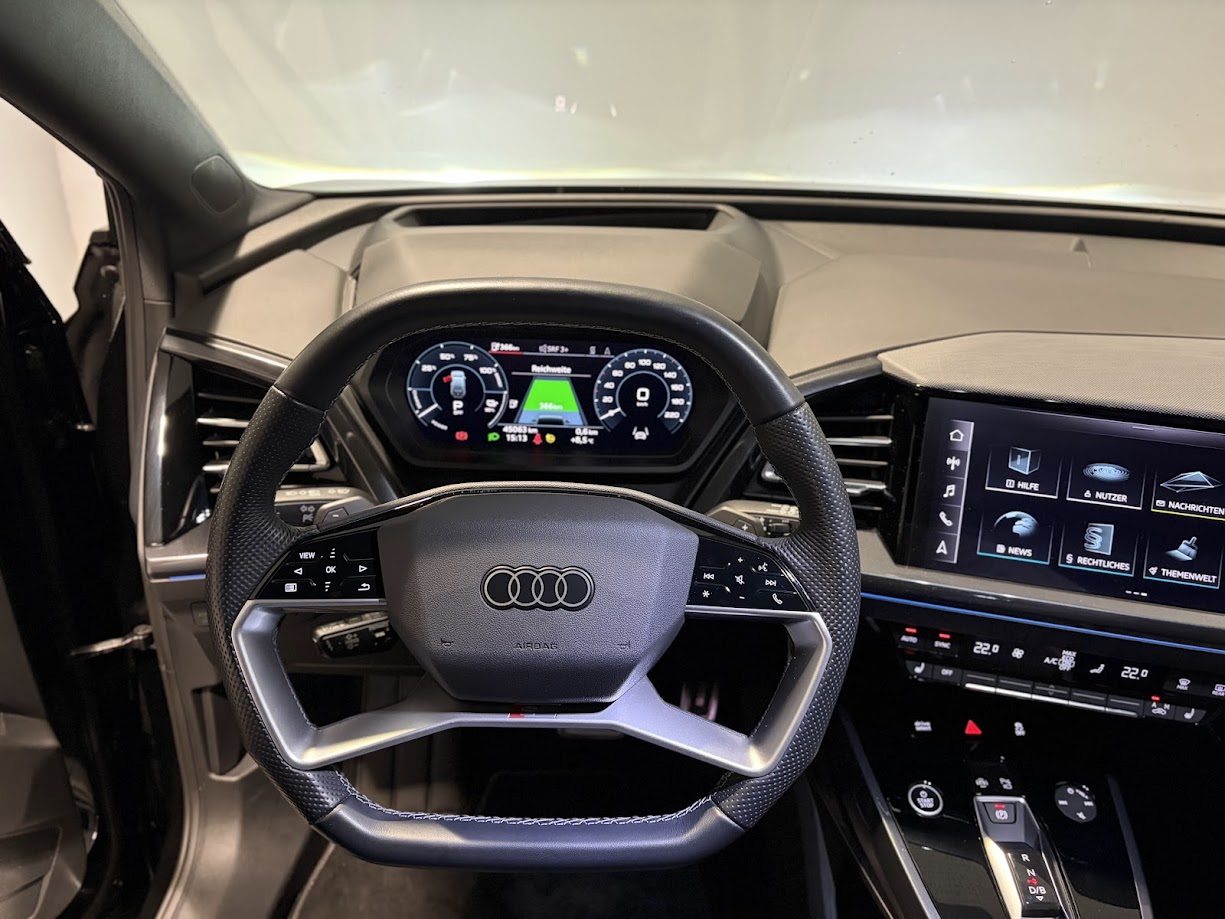 AUDI Q4 50 e-tron quattro, Électrique, Occasion / Utilisé, Automatique - 6