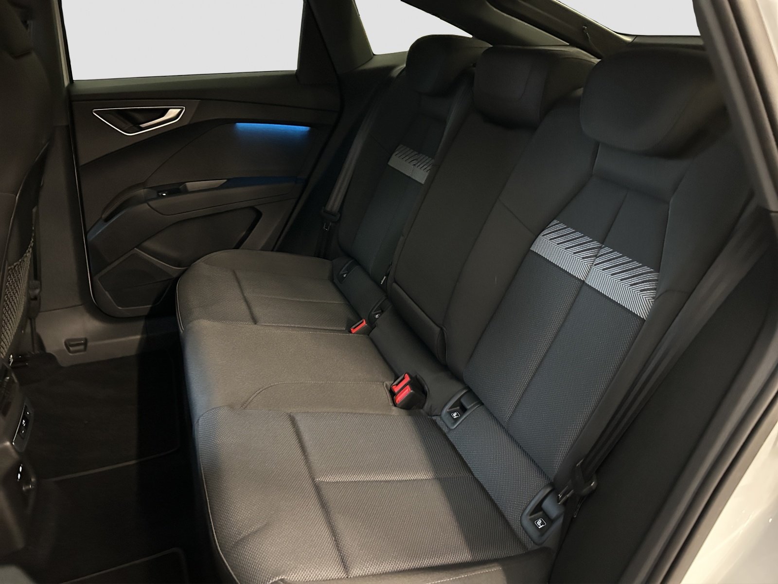 AUDI Q4 Sportback e-tron 50 quattro - Matrix-LED - Rückfahr, Elettrica, Occasioni / Usate, Automatico - 7