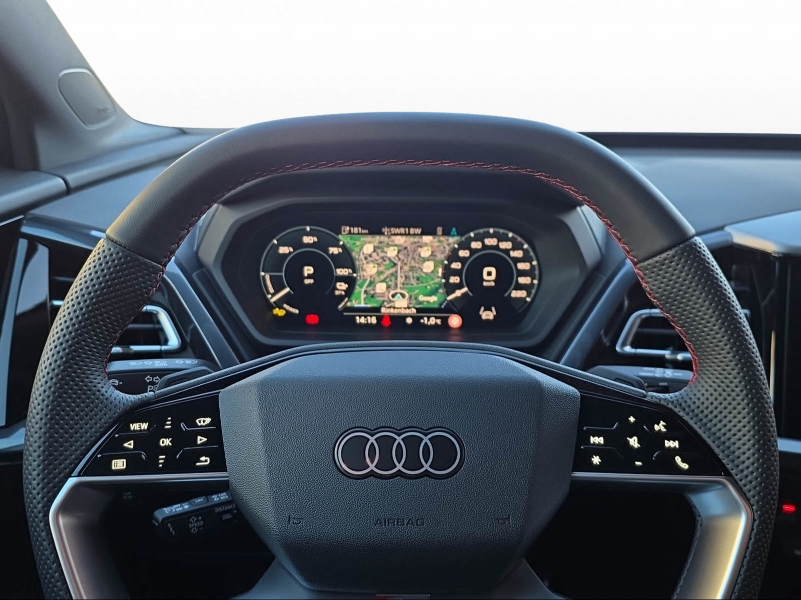 AUDI Q4 45 e-tron quattro Edition Swiss-Ski, Électrique, Occasion / Utilisé, Automatique - 5