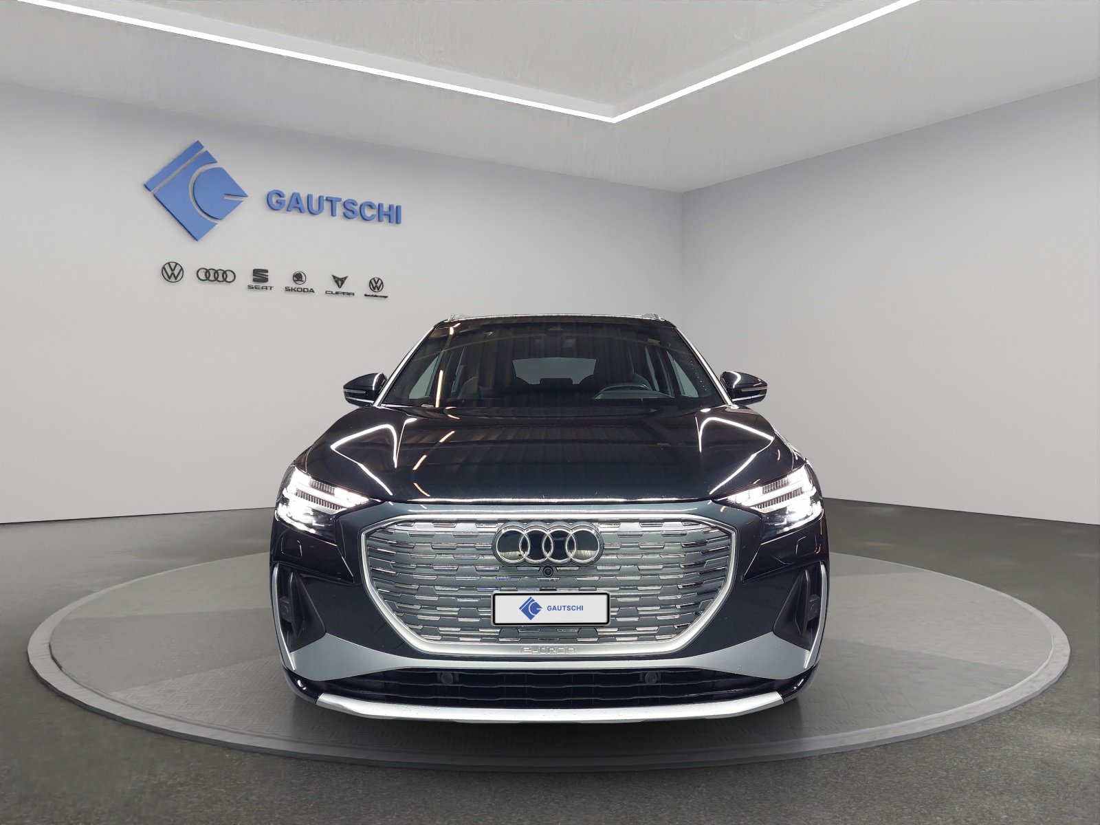 AUDI Q4 e-tron 50 quattro, Electric, Second hand / Used, Automatic - 5