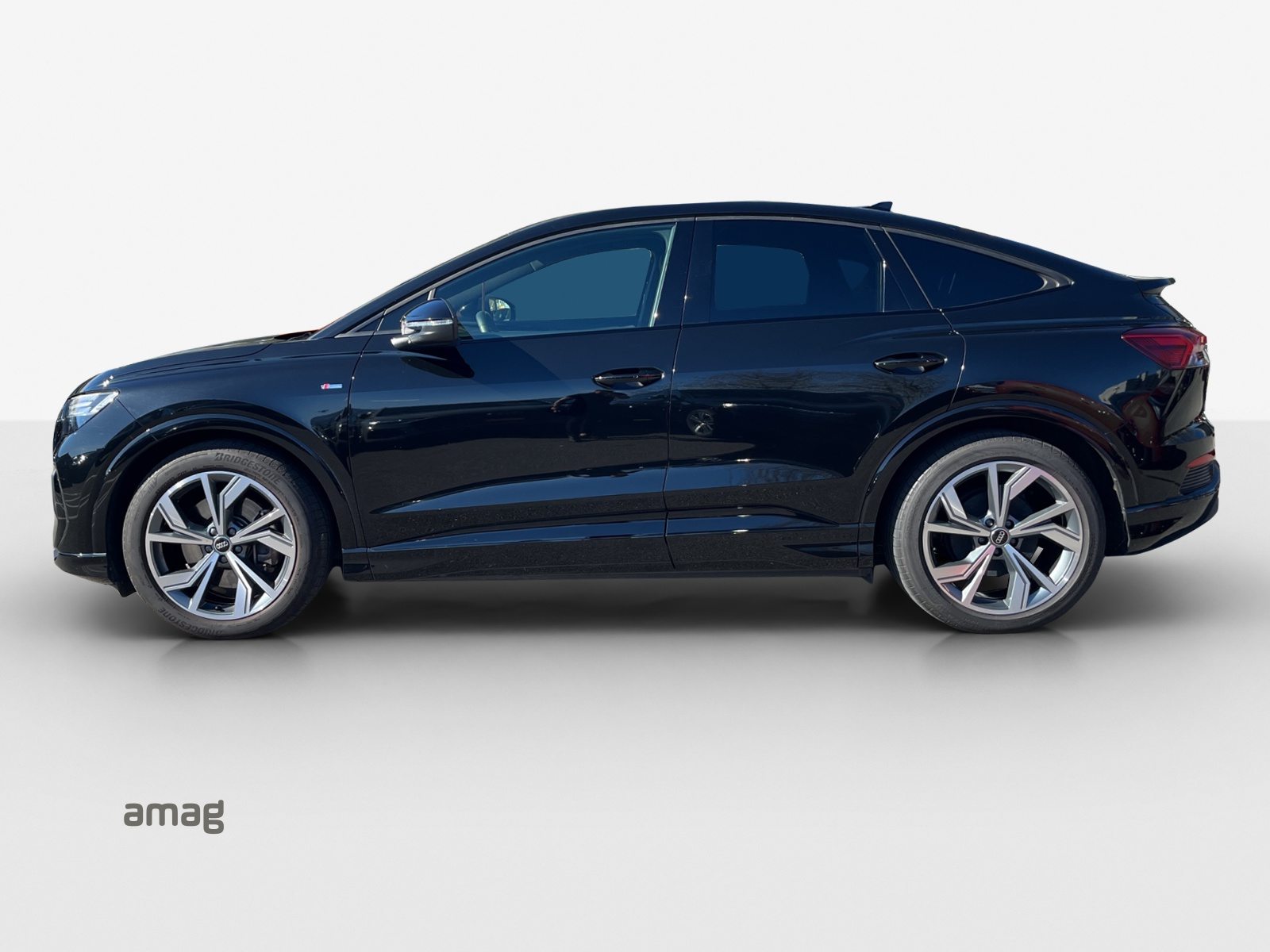 AUDI Q4 SB 50 e-tron quattro, Électrique, Occasion / Utilisé, Automatique - 2
