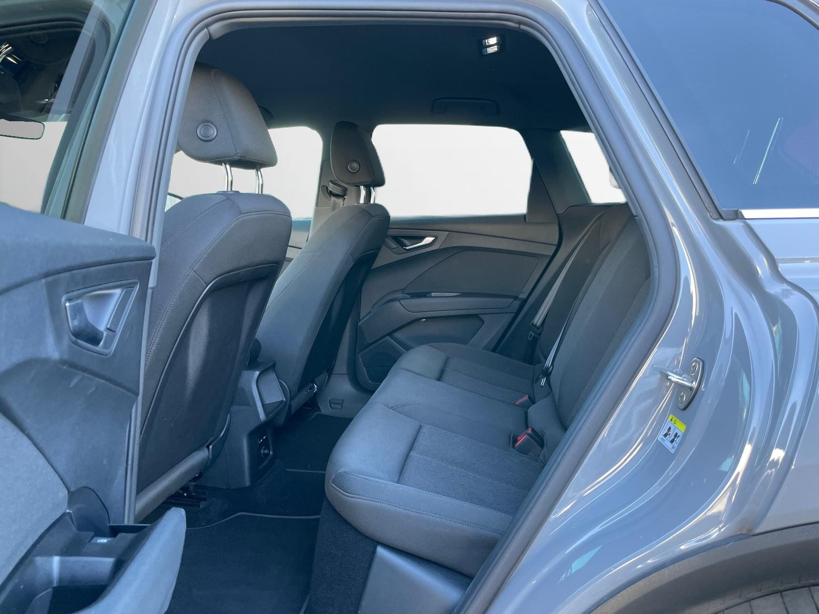 AUDI Q4 40 e-tron, Électrique, Occasion / Utilisé, Automatique - 6