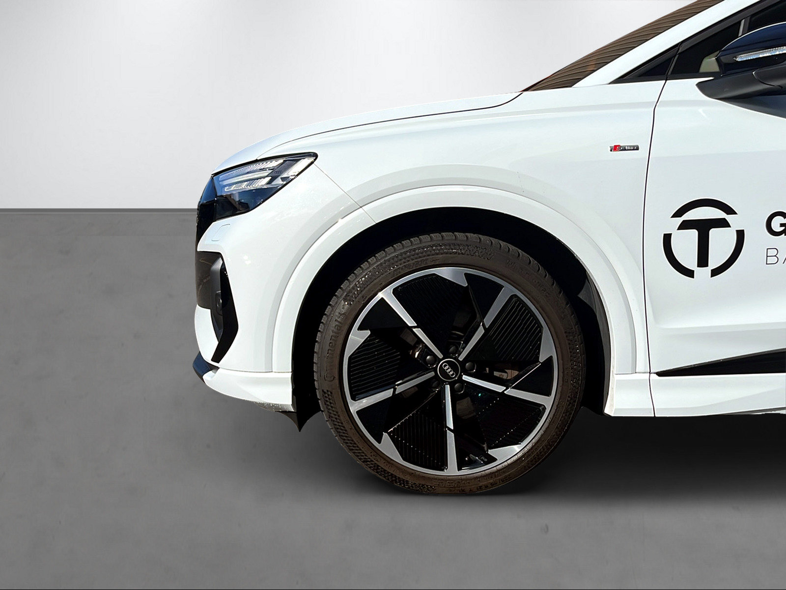 AUDI Q4 e-tron 50 quattro, Elektro, Occasion / Gebraucht, Automatik - 5