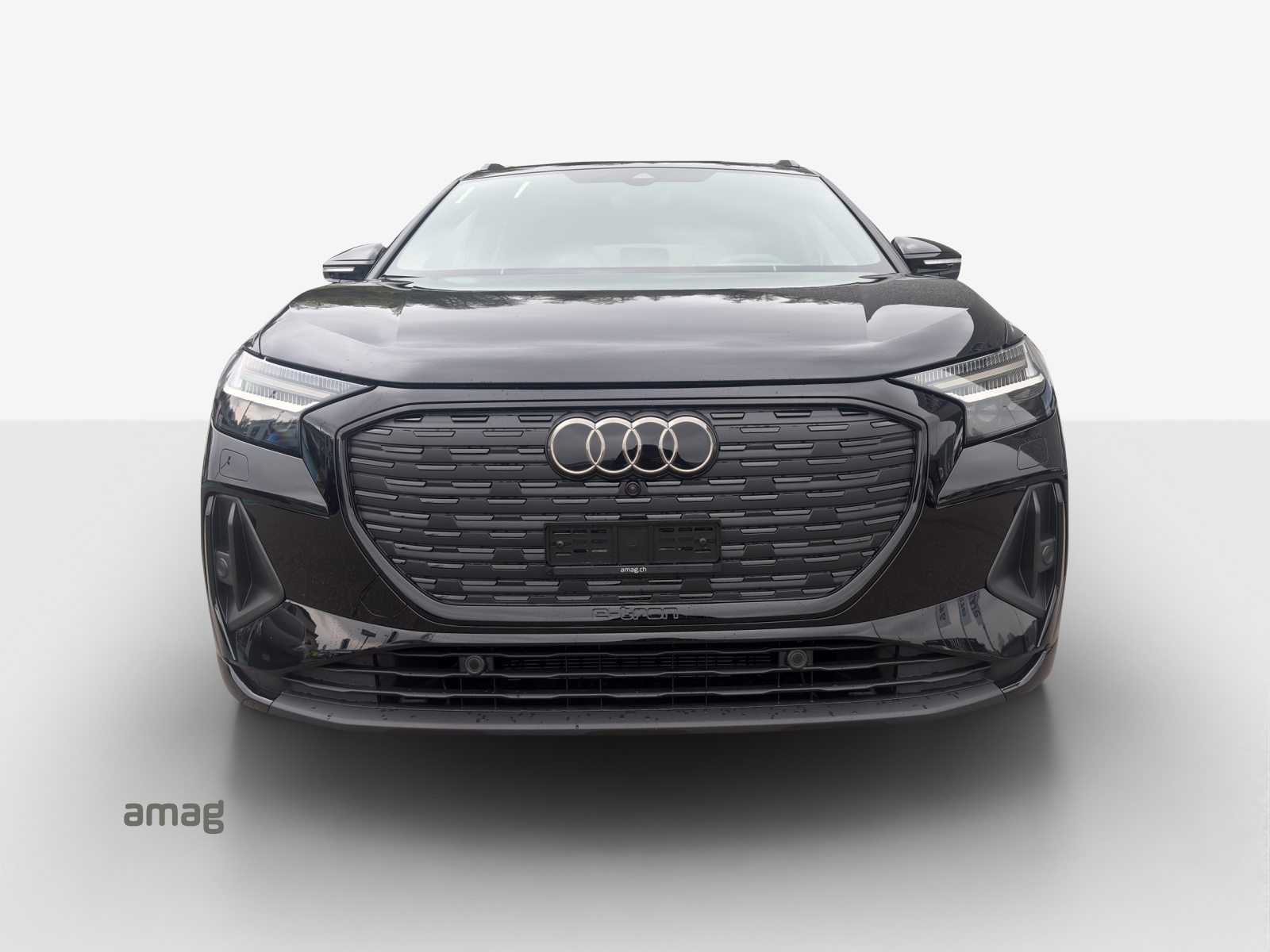 AUDI Q4 45 e-tron quattro Attraction, Elektro, Occasion / Gebraucht, Automatik - 7