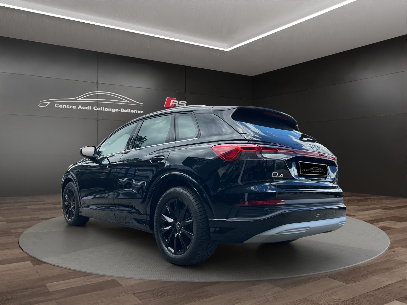 AUDI Q4 35 e-tron, Elektro, Occasion / Gebraucht, Automatik - 4