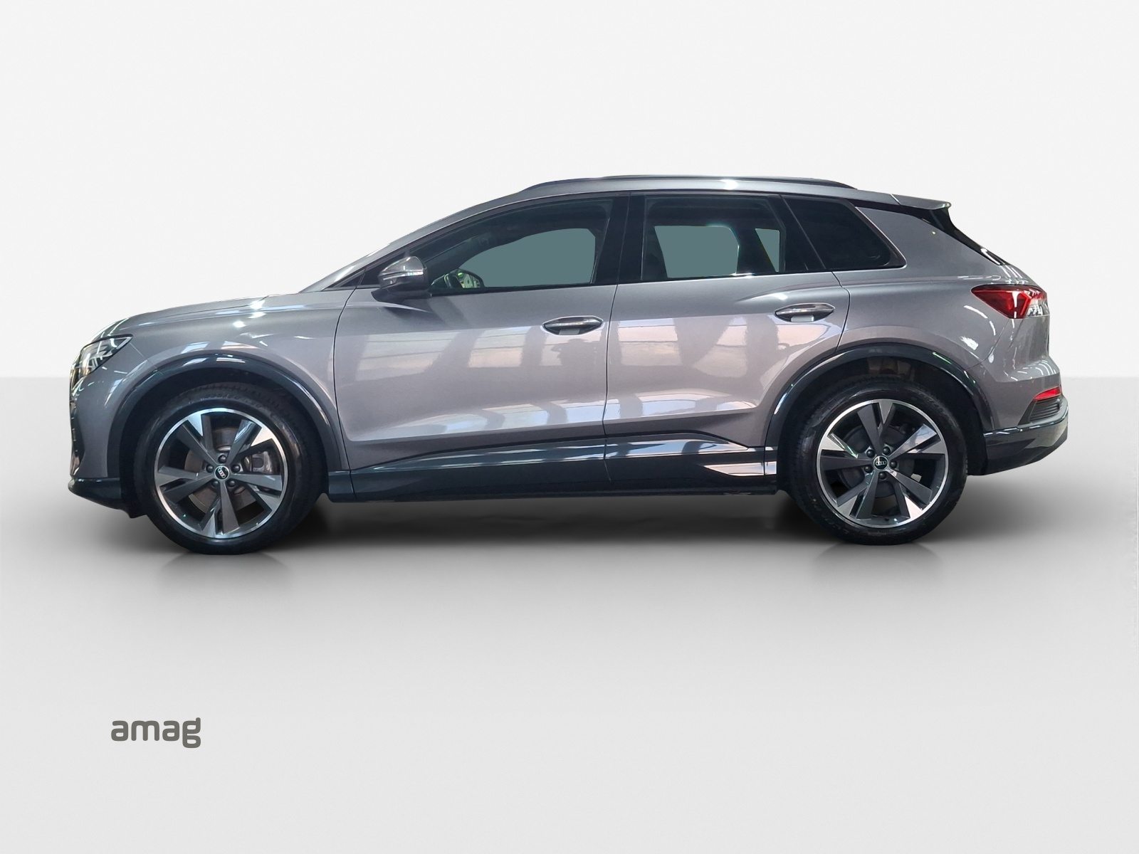 AUDI Q4 40 e-tron, Elektro, Occasion / Gebraucht, Automatik - 2