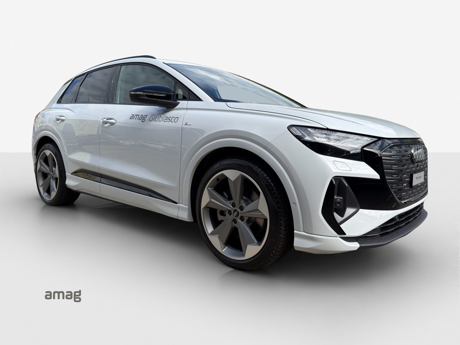 AUDI Q4 45 e-tron quattro Edition Swiss-Ski, Électrique, Occasion / Utilisé, Automatique - 7