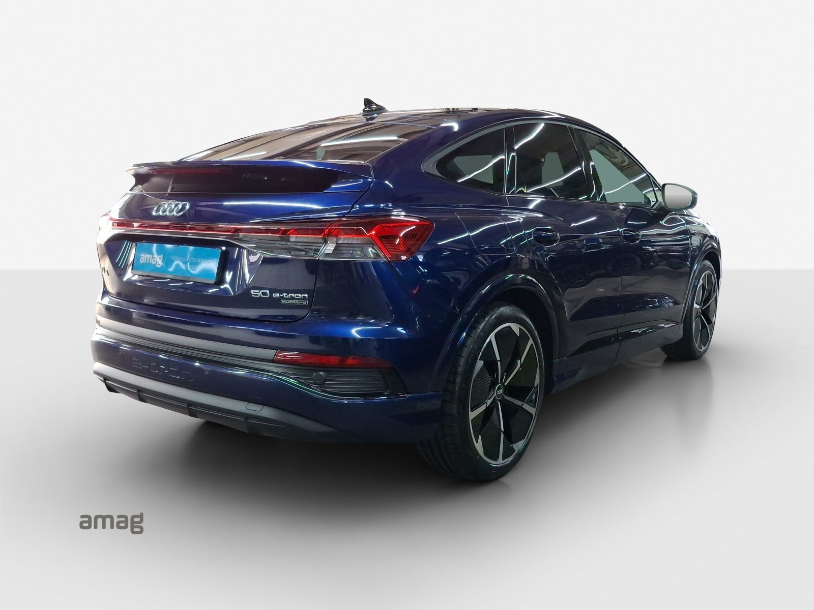 AUDI Q4 SB 50 e-tron quattro, Elektro, Occasion / Gebraucht, Automatik - 6