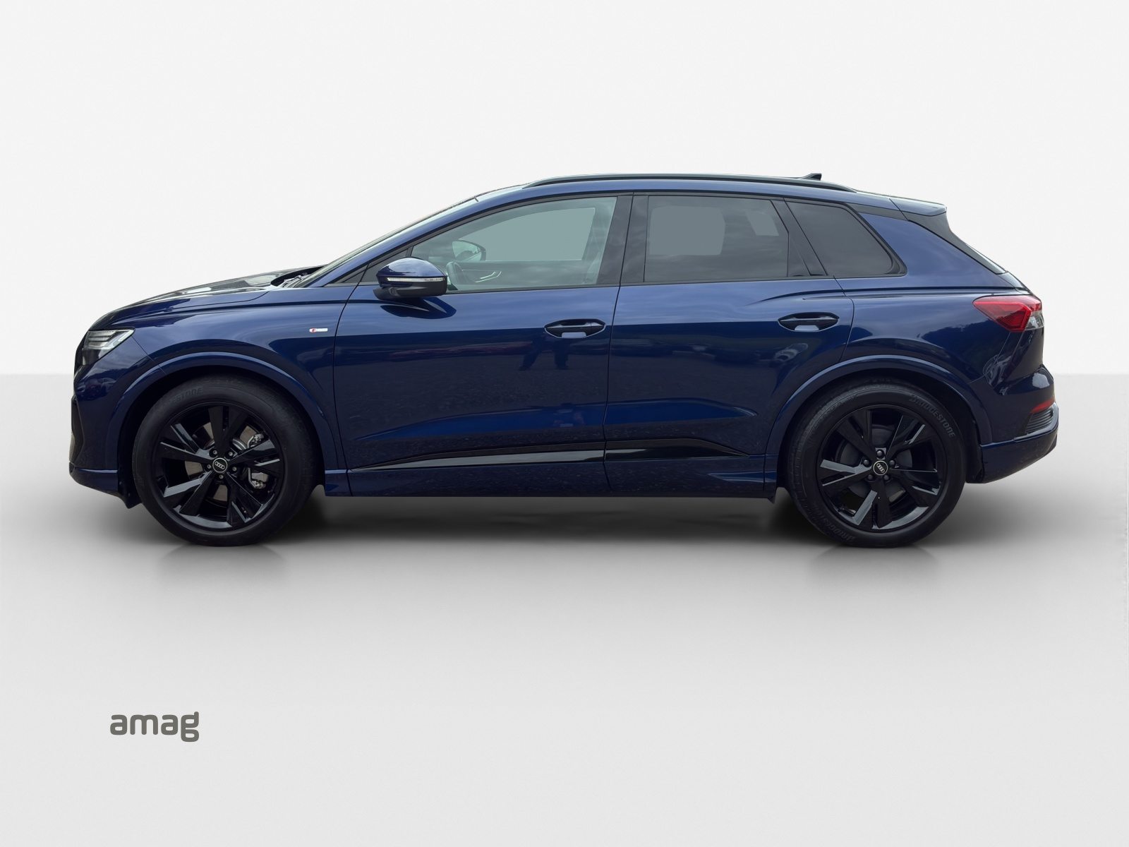 AUDI Q4 50 e-tron quattro, Elektro, Occasion / Gebraucht, Automatik - 2