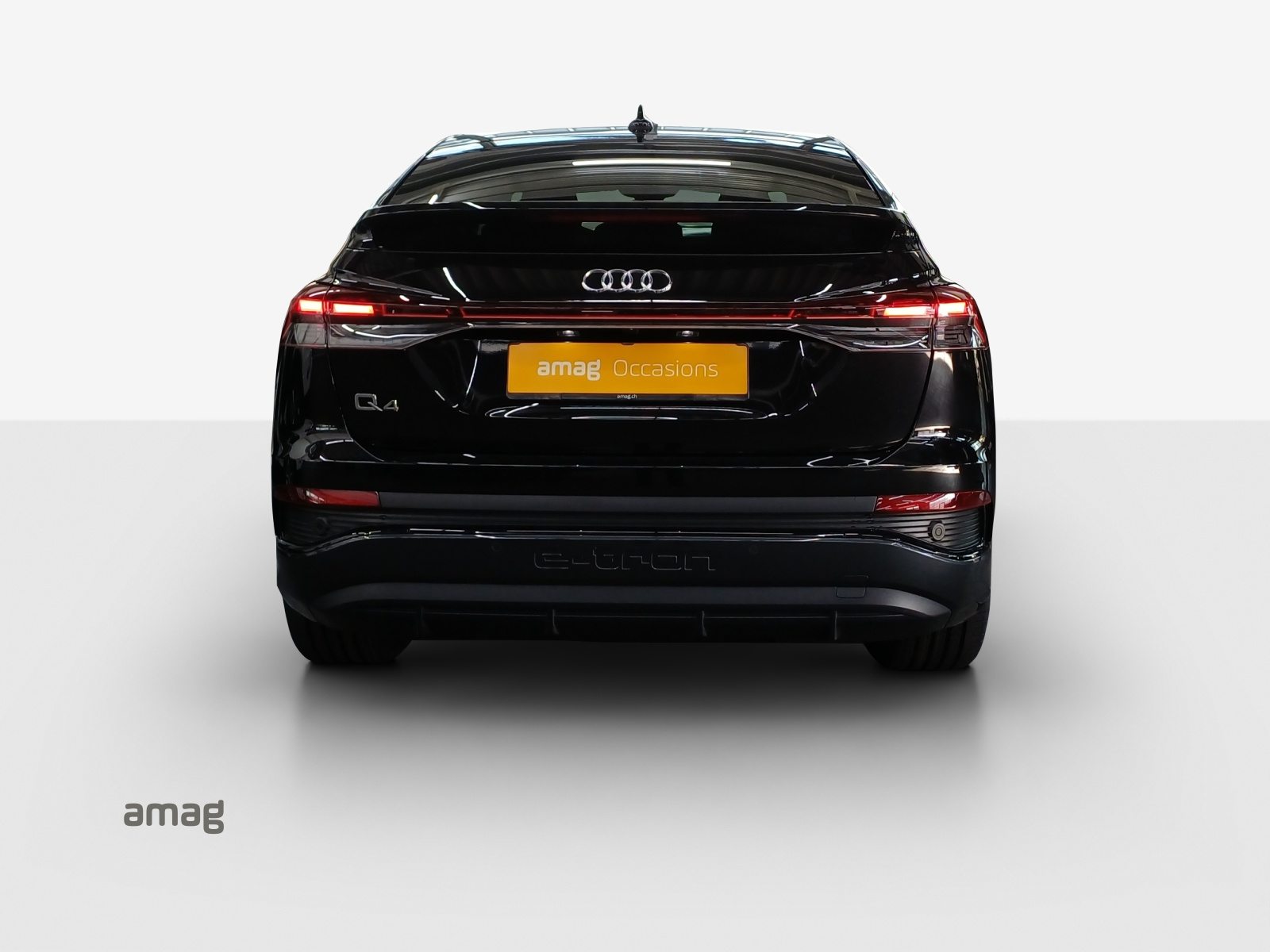 AUDI Q4 SB 40 e-tron, Electric, Second hand / Used, Automatic - 5