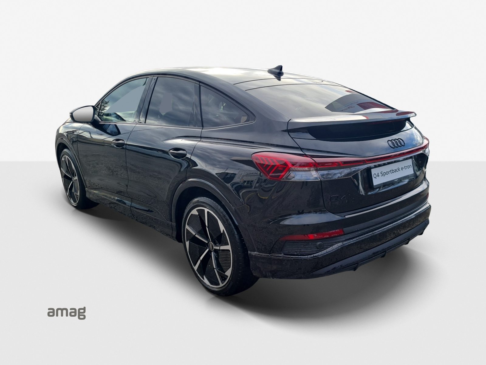 AUDI Q4 SB 50 e-tron quattro, Elektro, Occasion / Gebraucht, Automatik - 3