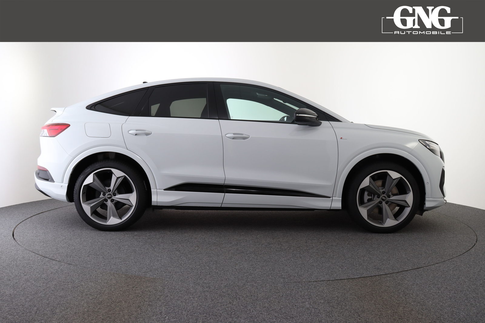 AUDI Q4 SB 50 e-tron quattro, Electric, Second hand / Used, Automatic - 6
