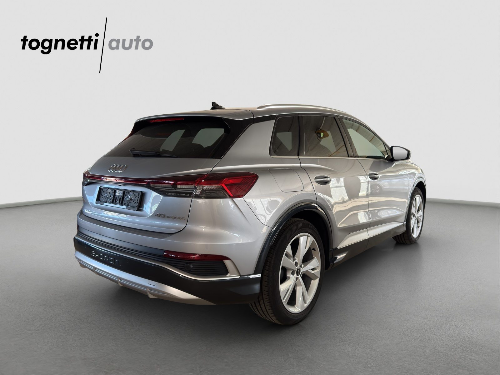 AUDI Q4 40 e-tron, Elektro, Occasion / Gebraucht, Automatik - 4