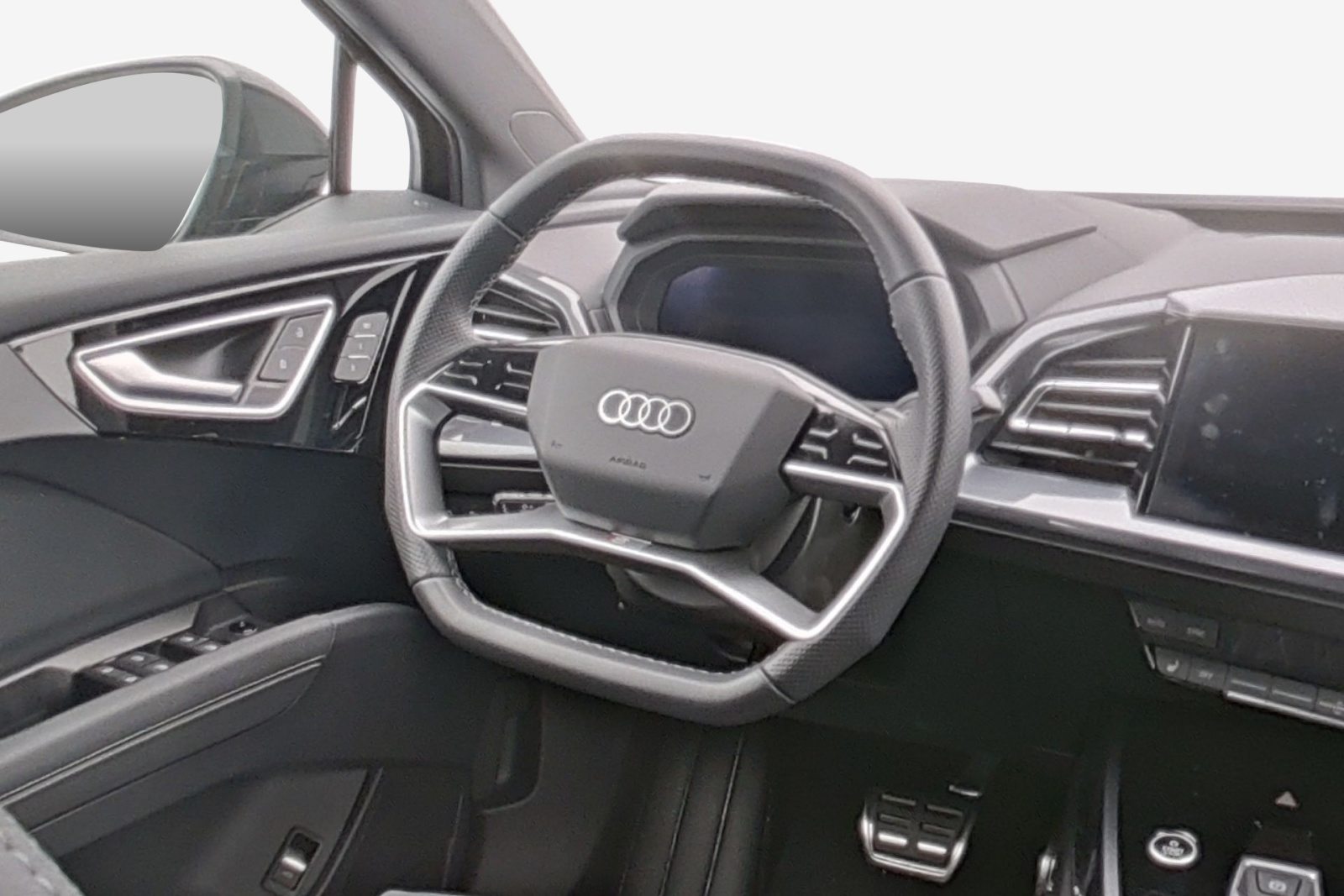 AUDI Q4 45 e-tron quattro Attraction, Electric, Second hand / Used, Automatic - 6