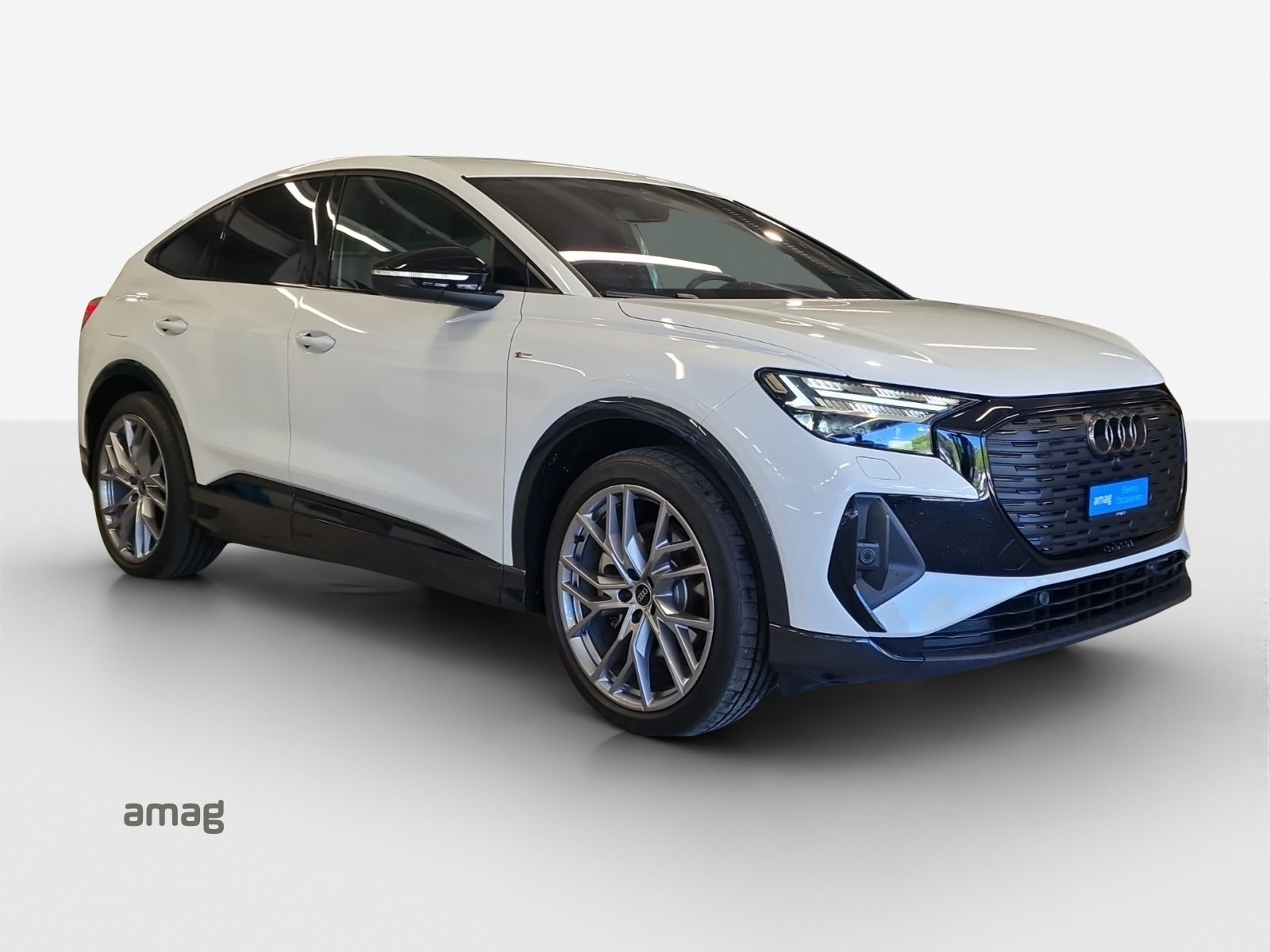 AUDI Q4 SB 55 e-tron quattro, Elektro, Occasion / Gebraucht, Automatik - 7