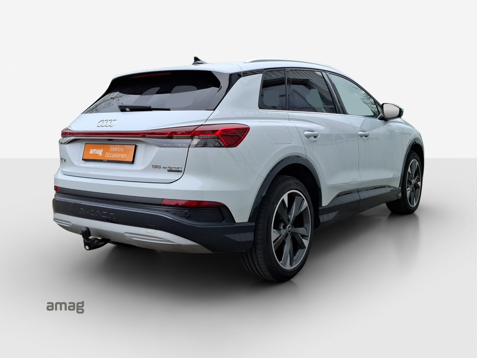 AUDI Q4 55 e-tron quattro, Elektro, Occasion / Gebraucht, Automatik - 6