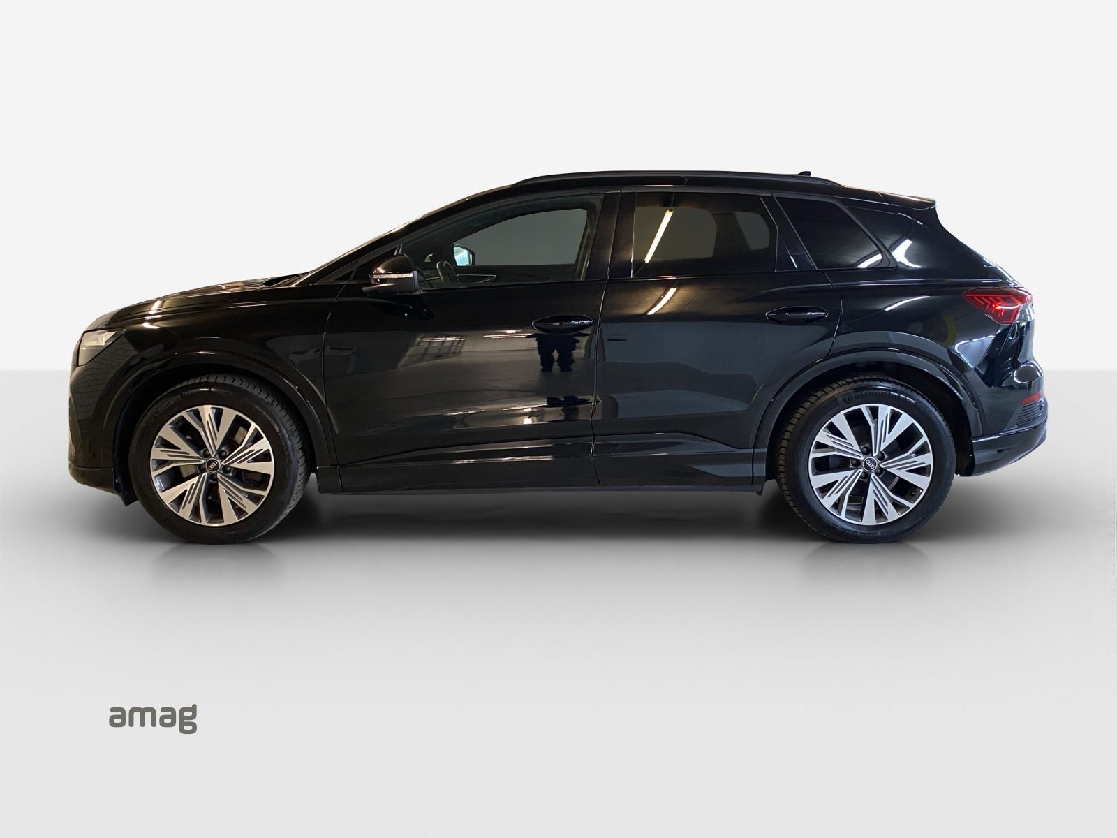 AUDI Q4 45 e-tron quattro, Électrique, Occasion / Utilisé, Automatique - 2