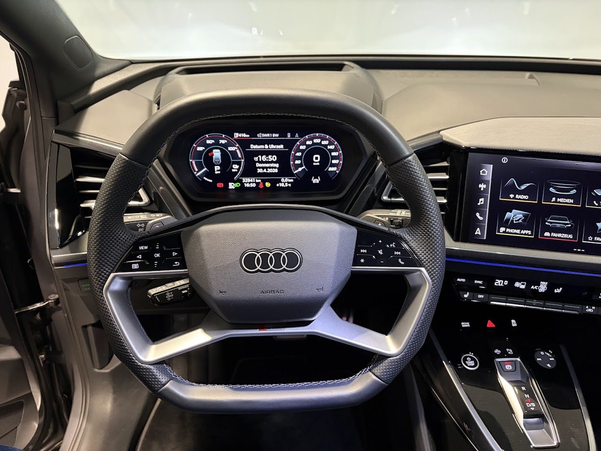AUDI Q4 50 e-tron quattro, Elektro, Occasion / Gebraucht, Automatik - 6
