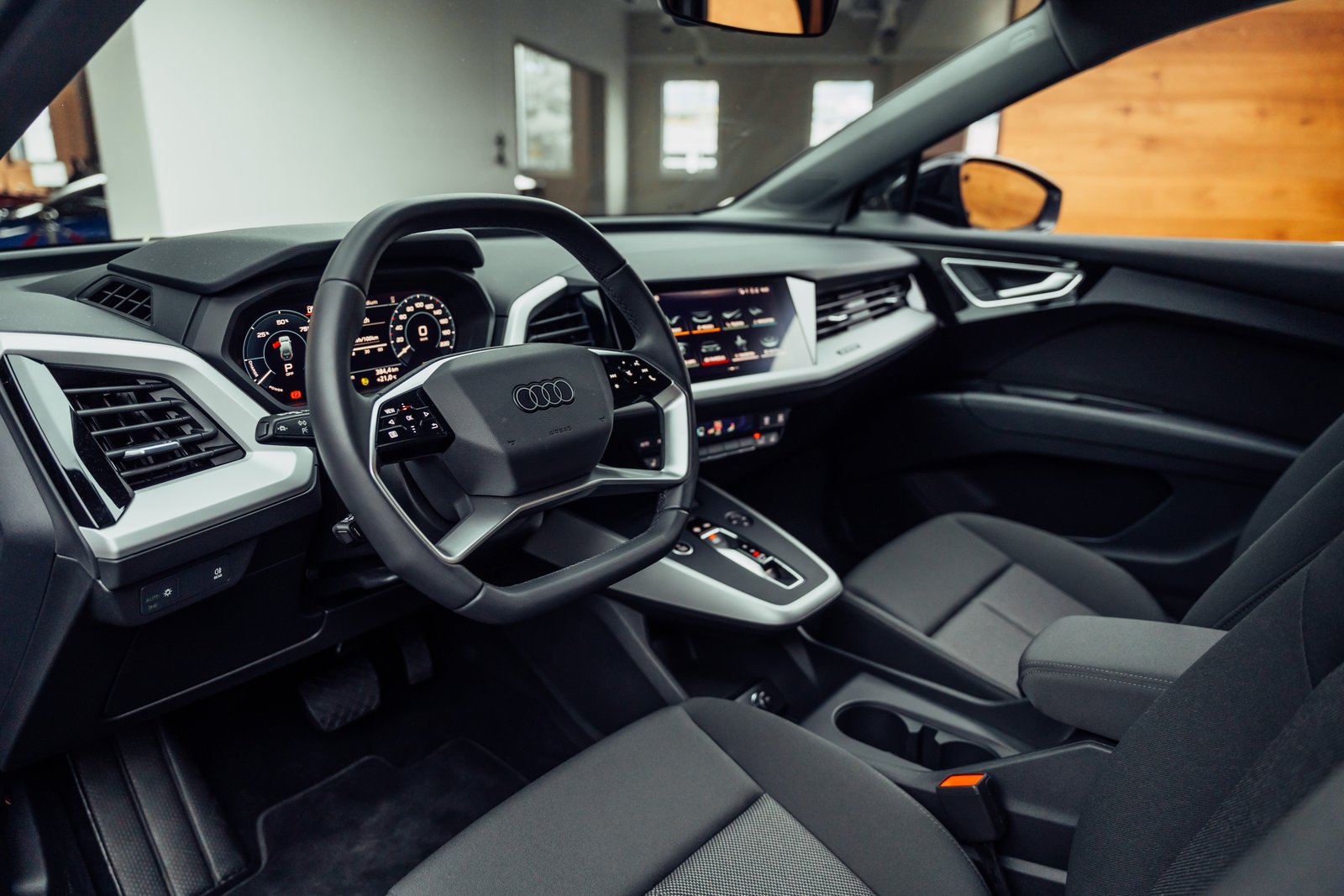 AUDI Q4 e-tron 35, Électrique, Occasion / Utilisé, Automatique - 5