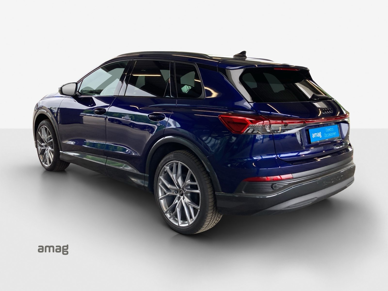 AUDI Q4 45 e-tron quattro Attraction, Électrique, Occasion / Utilisé, Automatique - 3