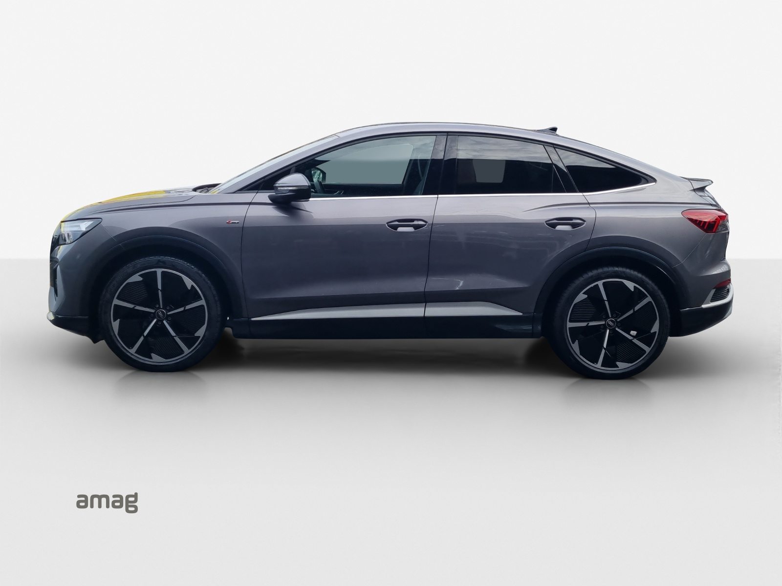 AUDI Q4 SB 50 e-tron quattro, Elektro, Occasion / Gebraucht, Automatik - 2