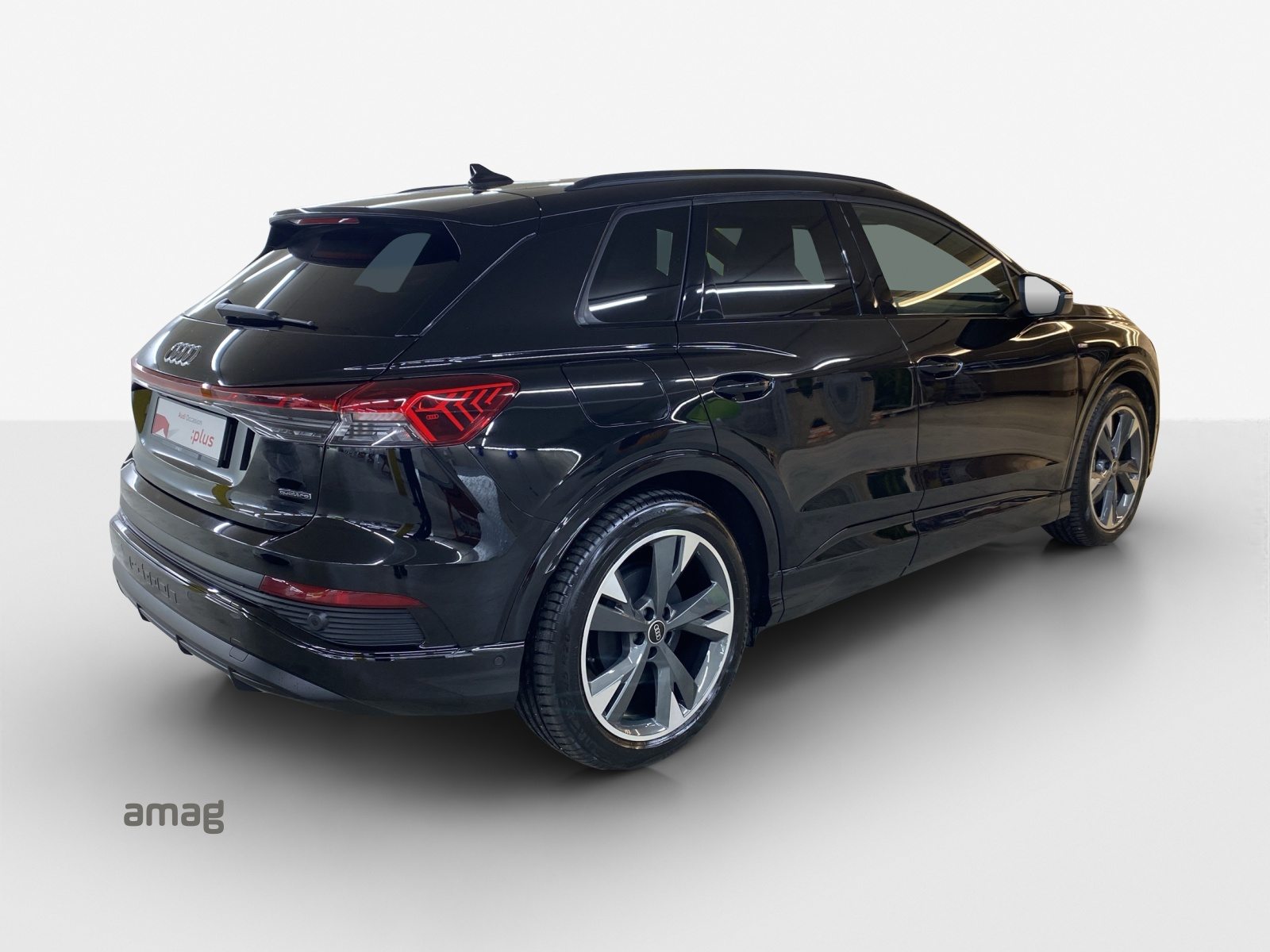 AUDI Q4 45 e-tron quattro, Électrique, Occasion / Utilisé, Automatique - 5