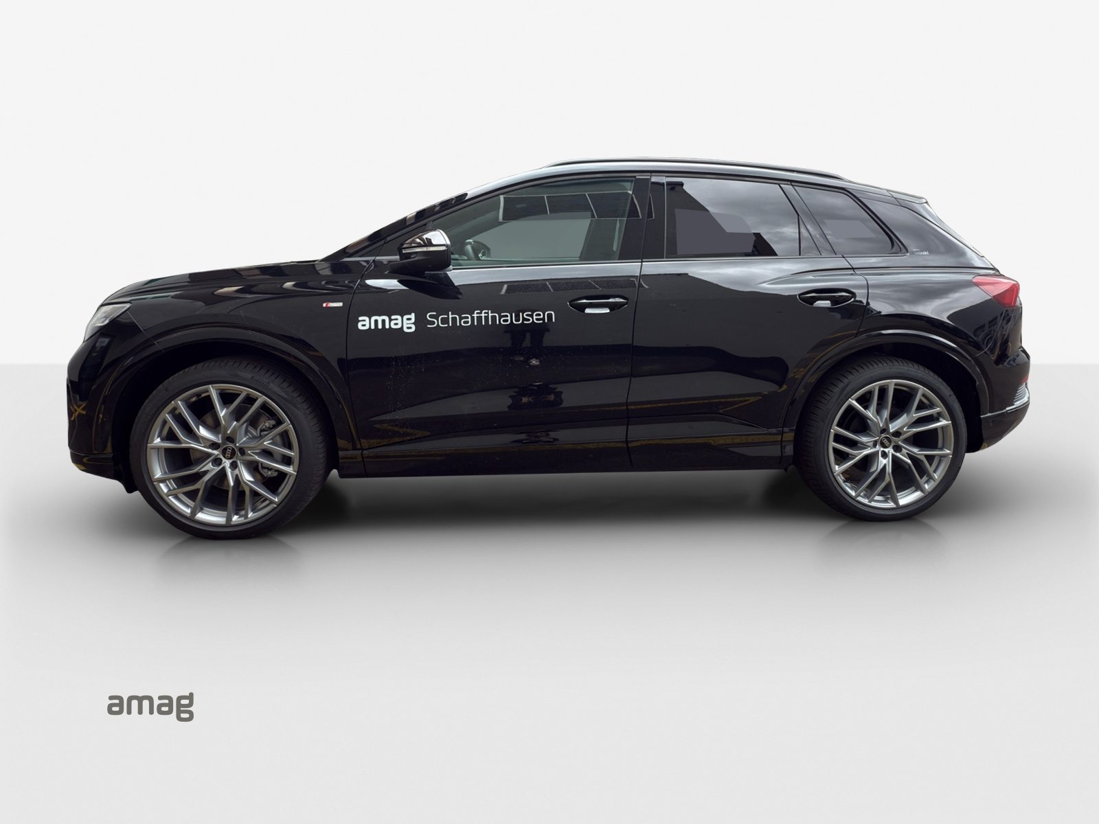 AUDI Q4 45 e-tron quattro Edition Swiss-Ski, Électrique, Occasion / Utilisé, Automatique - 3