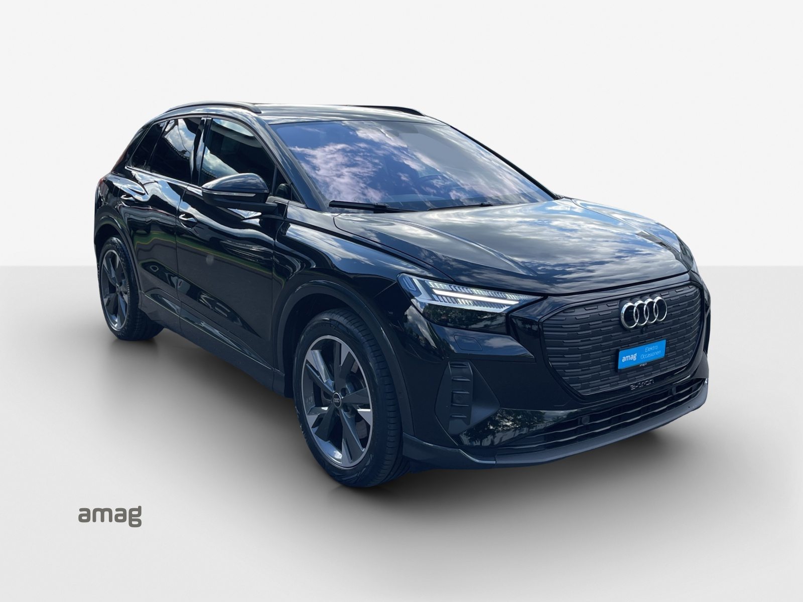 AUDI Q4 45 e-tron quattro, Elektro, Occasion / Gebraucht, Automatik - 7