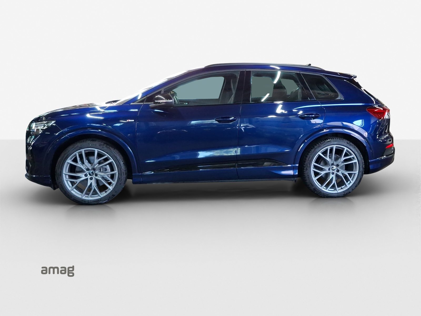 AUDI Q4 50 e-tron quattro, Electric, Second hand / Used, Automatic - 2